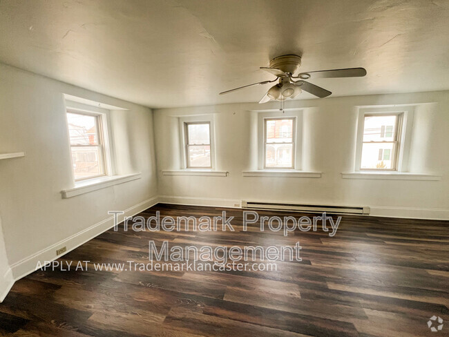 Building Photo - 4482 Horseshoe Pike Unit 20 Rental