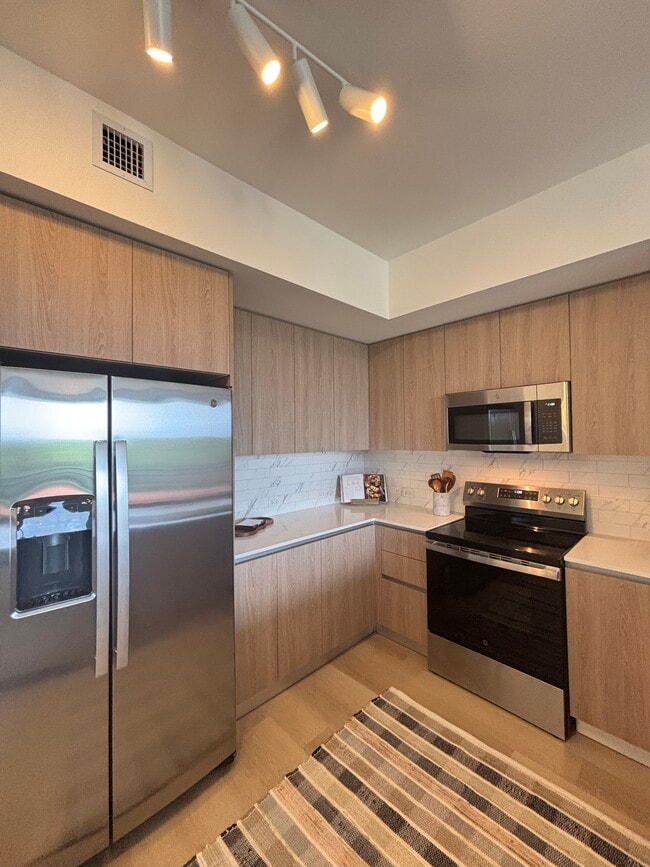 Photo - 2445 NE 183rd St