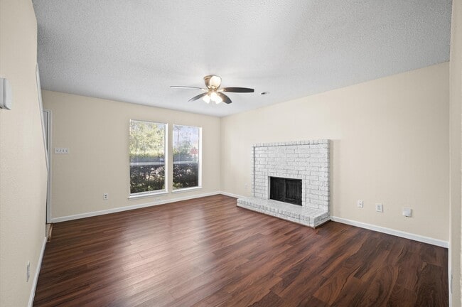 10011 Spring Pl Dr