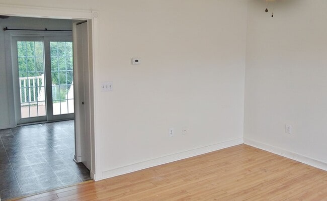 Photo - 2 Bed / 1 Bath Townhome