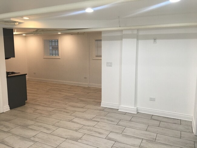 4327 W Drummond Plz Unit Garden