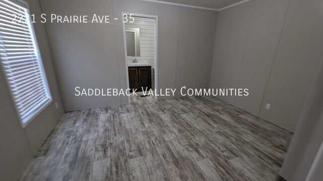 Photo - 2221 S Prairie Ave