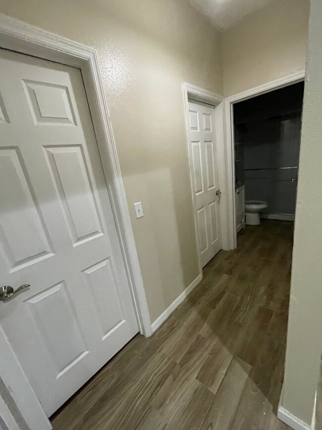 Photo - 1642 Stanley Ave