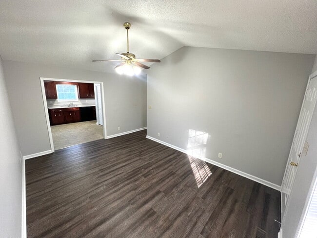 Photo - 2404 N Ford St