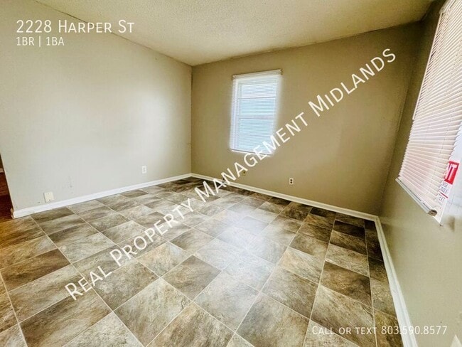 Photo - 2228 Harper St