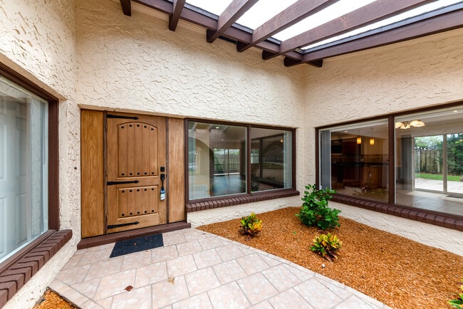 Photo - 3222 Nottingham Ln