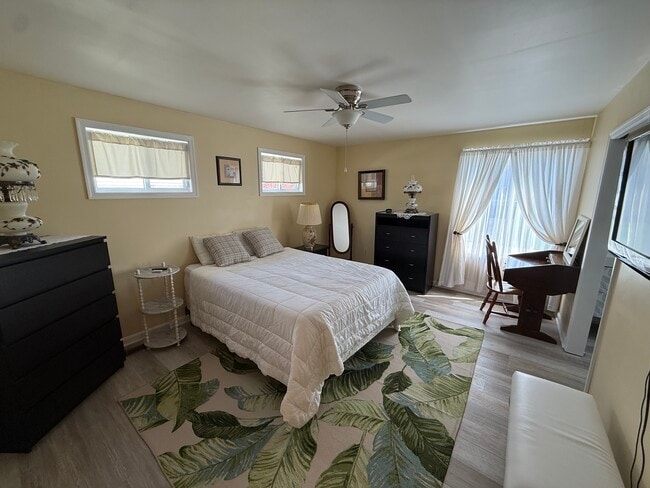 Photo - 11614 Bonaparte Ave