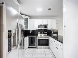 Photo - Northwest 182nd Street, Hialeah, FL 33015 ...