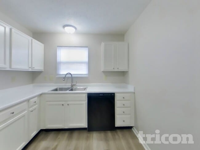 Photo - 1334 Grand Canyon Cir