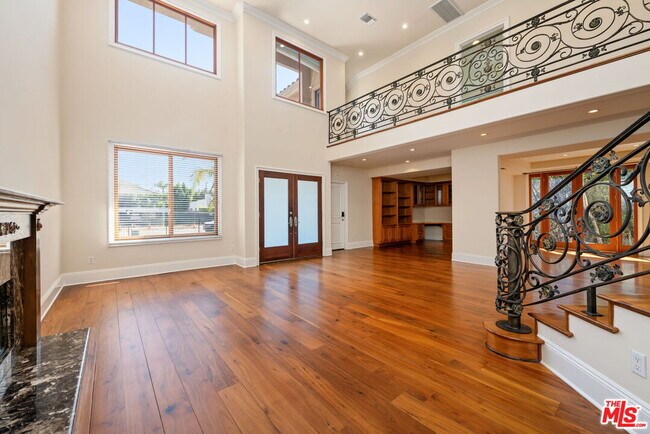 419 Laurel Ave
