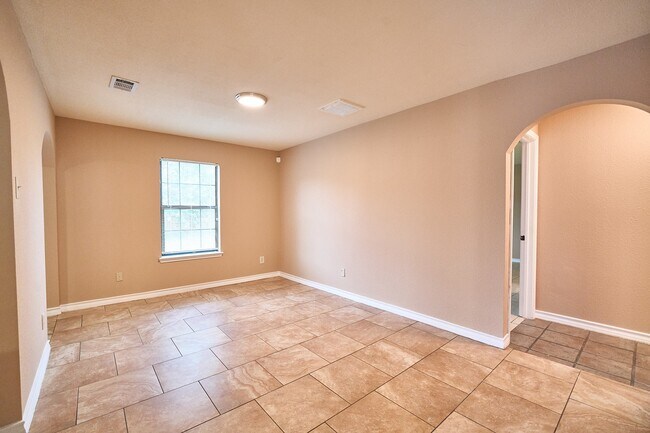 Photo - 10126 Northview Dr