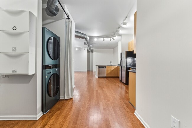 Photo - 5300 Peachtree Rd