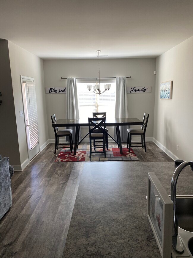 Photo - 6501 Jacaranda Dr NW