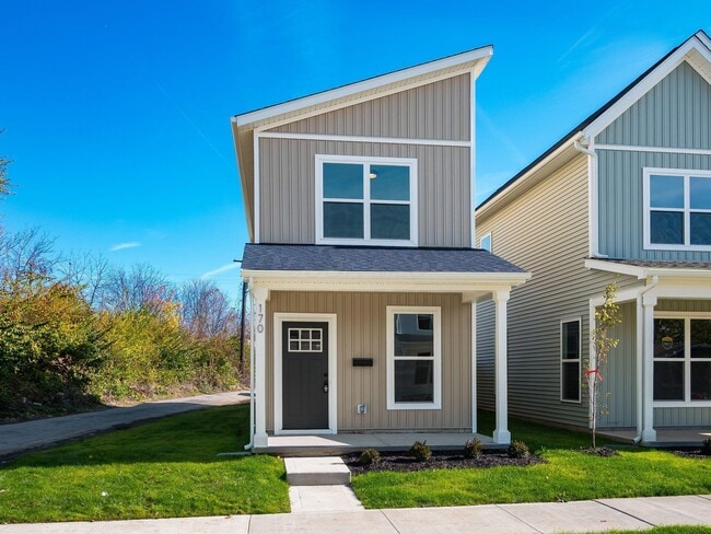 Photo - 170 Wisconsin Ave