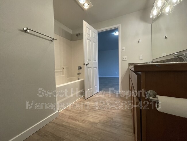 Photo - 14644 50th Ave NE