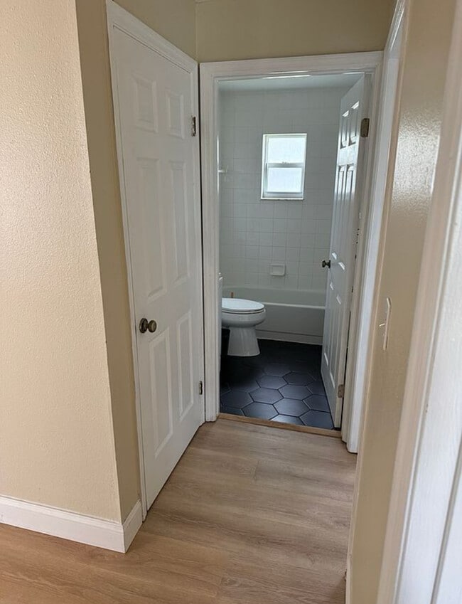 Photo - 1530 E Powder Horn Rd