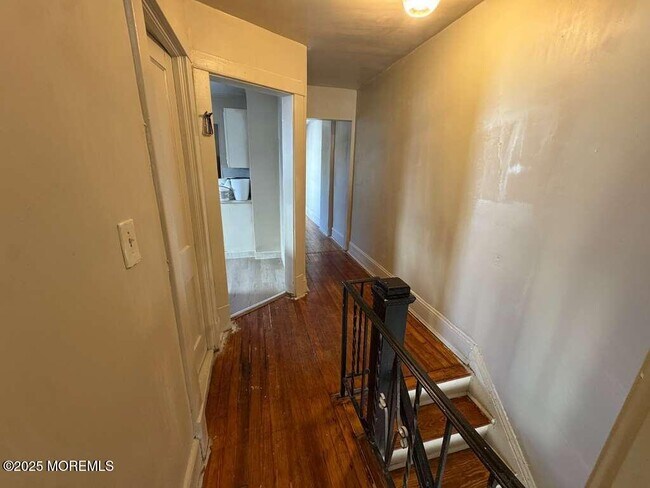 Photo - 110 Rector St Unit 2