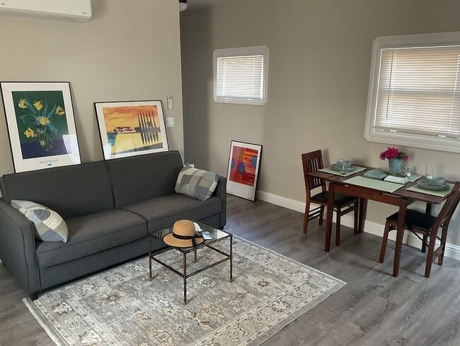 Photo - 437 Indiana St