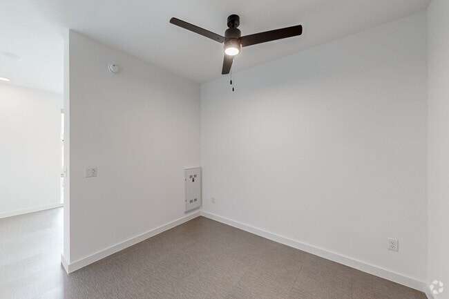 Richland 0/1 BR - South Yard Lofts