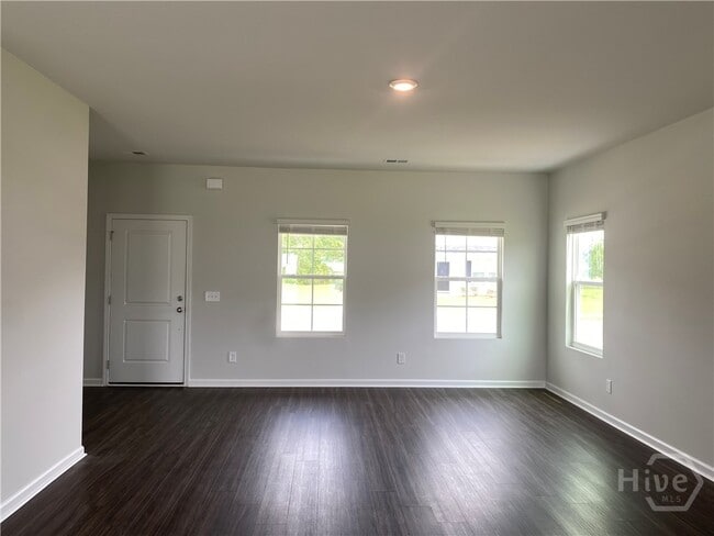Photo - 107 Stillhouse Dr