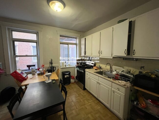 Photo - 80 Fenway St