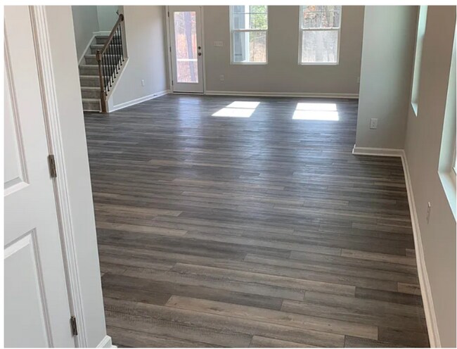 Photo - 320 Garden Vine Trl