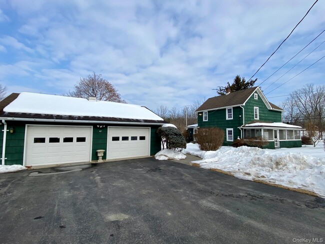 Building Photo - 42 Amity Rd