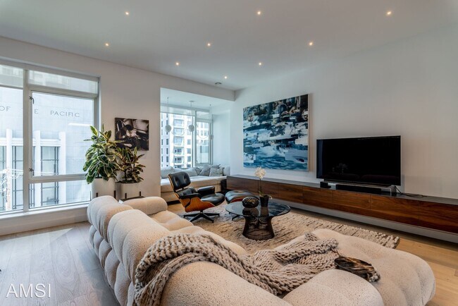 Photo - 3 br, 2.5 bath House - 489 Harrison Street...