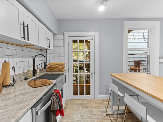 Photo - 44 William St Unit 2