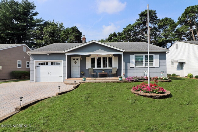 Building Photo - 43 Whitmore Dr Rental