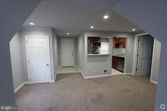 Building Photo - 1 Morton Pl Rental