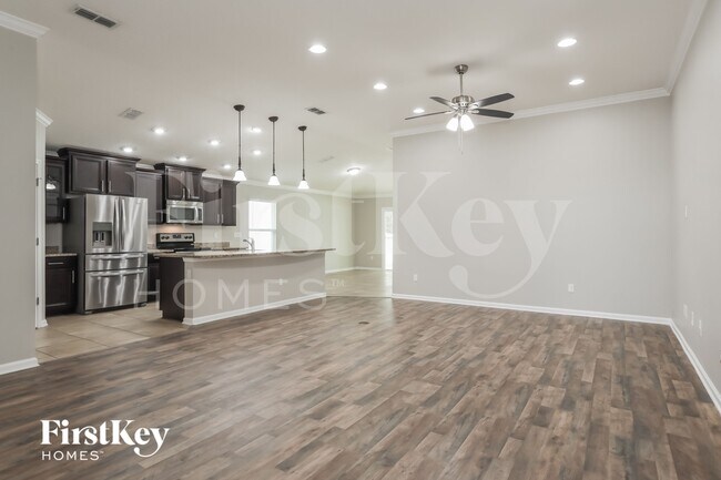 Photo - 104 Glenlivet Way