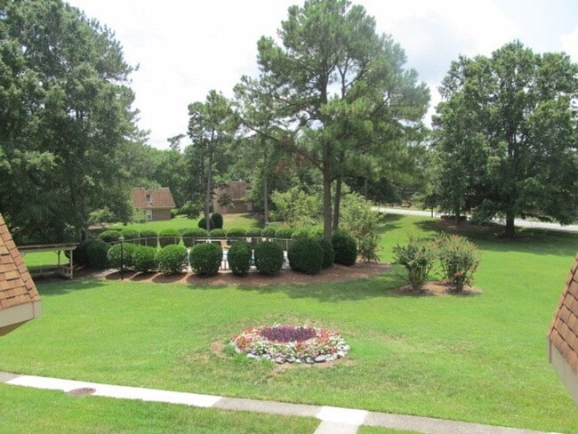 Photo - Chapel Hill / Hamlin Park Apt. AVAILABLE