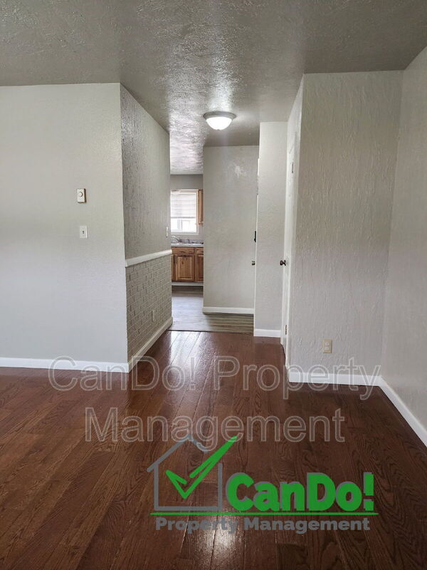 Photo - 225 Carol Dr Unit #2