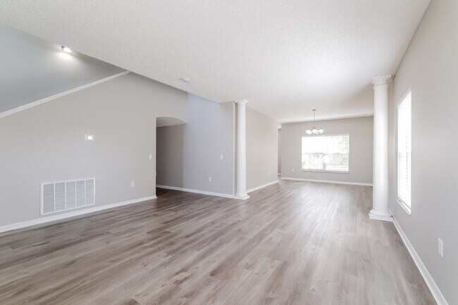 Photo - 4450 Maple Chase Trail