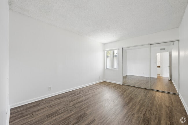 2BR, 2BA - 1200SF - Second Bedroom