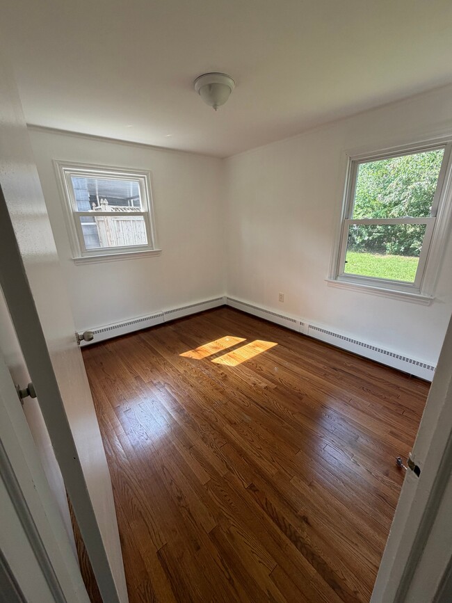 98 Craske St