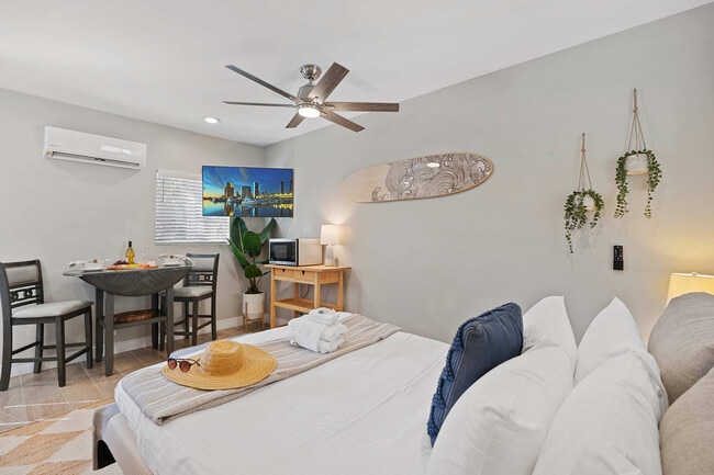 Building Photo - 4744 Del Monte Ave Unit ID1062714P