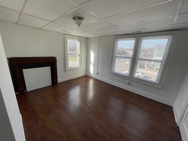 Building Photo - 1603-5 7th Ave Unit 1603 UP