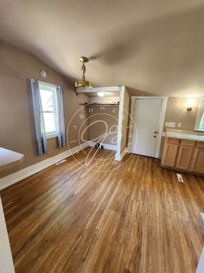 Photo - 2 Bedroom | 1 Bathroom | Fenced Yard | Detached Garage
