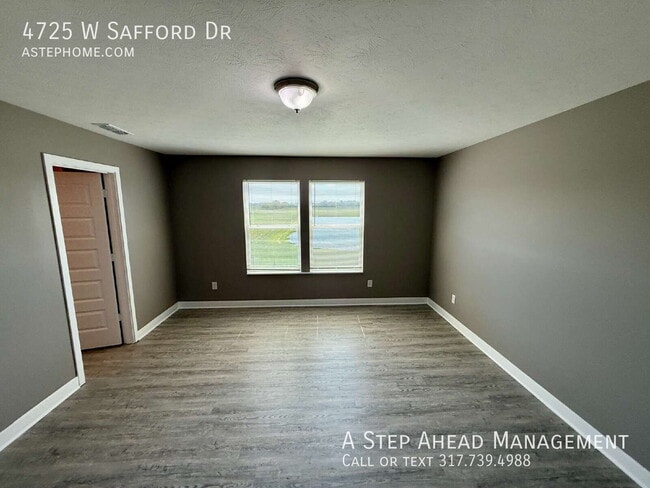 Photo - 4725 W Safford Dr