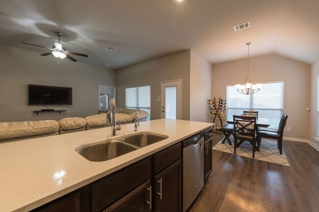 Photo - Gorgeous Three Creeks Home