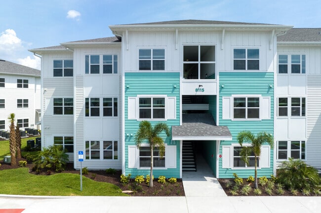 8050 Fins Up Cir Kissimmee, FL 34747 - The Retreat at Sunset Walk