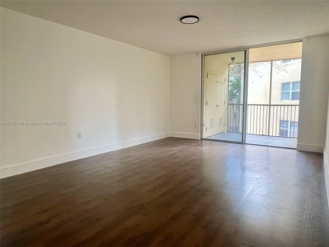 Photo - 8353 Lake Dr Unit 303