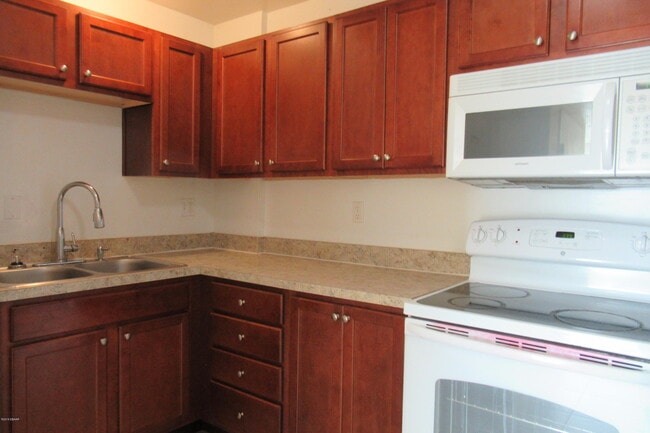 Photo - 732 N Halifax Ave Unidad 403