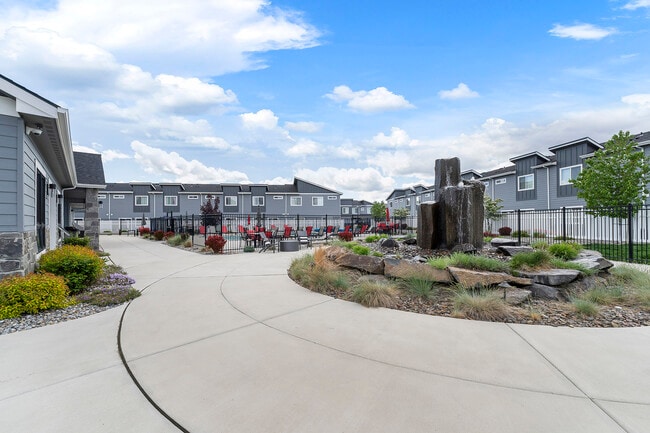 Photo - Prairie Pointe Apartments & Townhomes