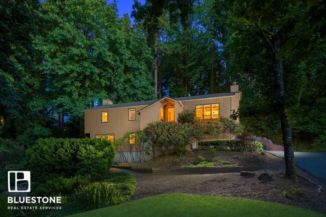 Photo - Beautiful 4 bedroom home in Palisades Neighborhood of Lake Oswego!