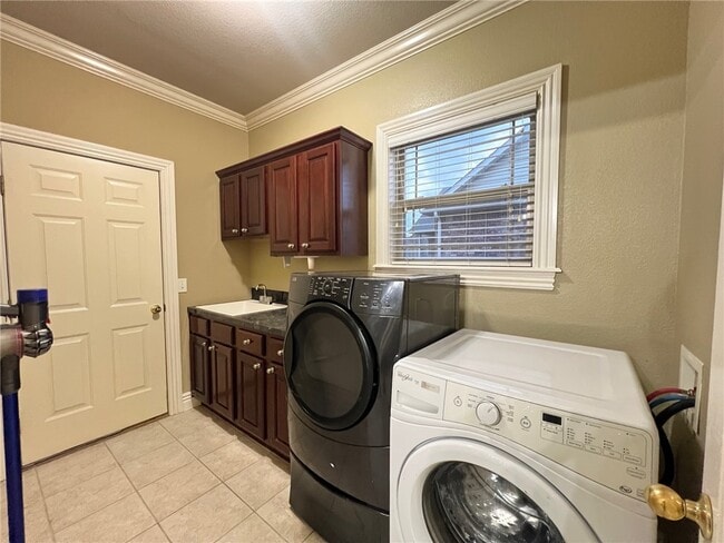 Photo - 6517 Tall Oaks Loop S