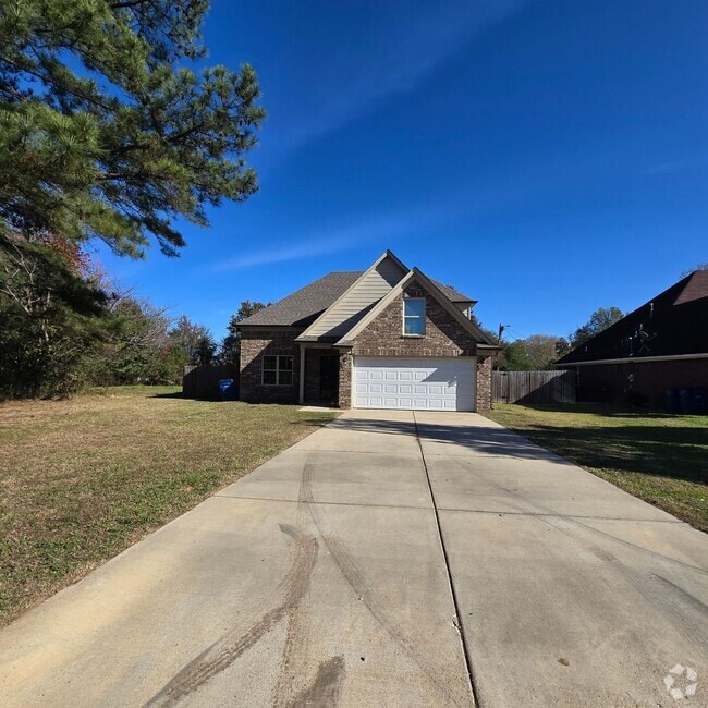 Building Photo - Two-Story Beauty in Olive Branch with Comp... Rental