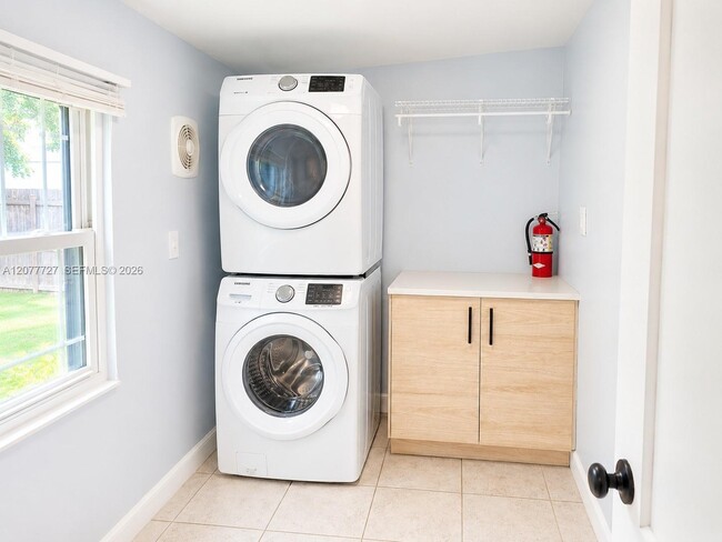 Photo - 6566 SW 52nd Ter